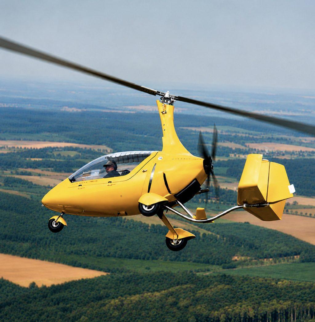 AutoGyro Calidus in Flight